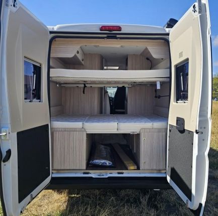 ELNAGH E-VAN 5
